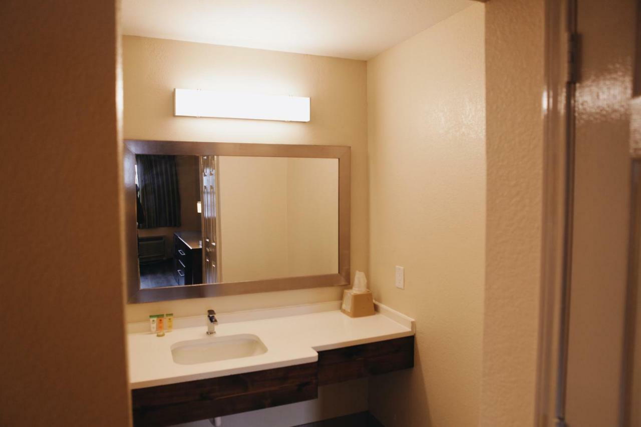 All Seasons Inn & Suites Memphis Extérieur photo